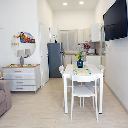 Theos Holidays Apartments Giardini Naxos Exterior photo