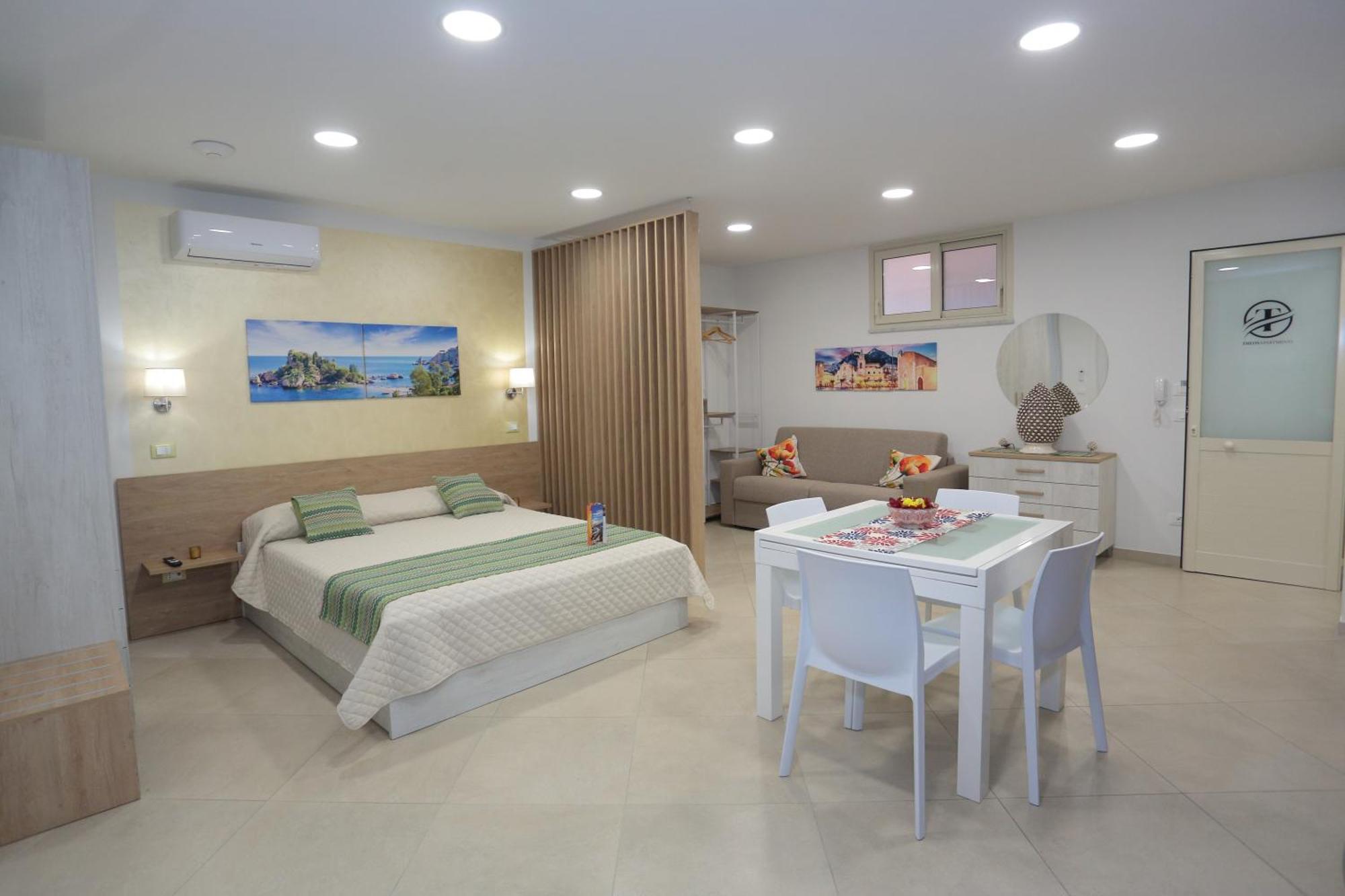 Theos Holidays Apartments Giardini Naxos Exterior photo